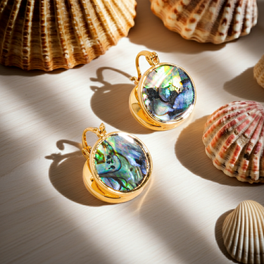 Zarae 18K gold round natural shell earrings