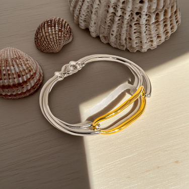 Lilith 18K non-tarnish hoop bracelet