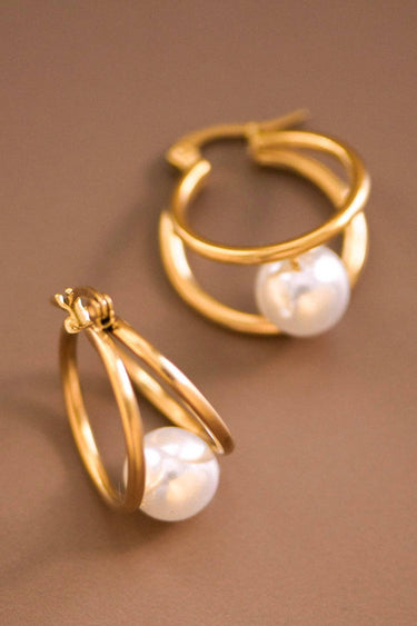 18K Gold PVD Plated Waterproof Stainless Steel Hoop Earrings 7193 close-up highlighting the hoop shape