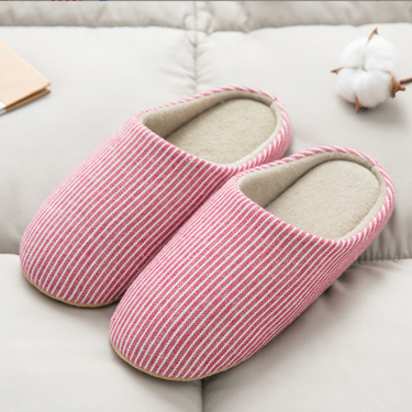 Unisex quiet slippers for home