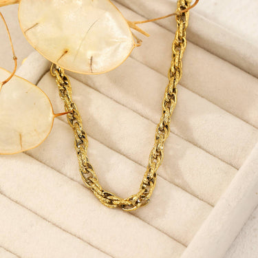 Gold Bracelet With Tight Link