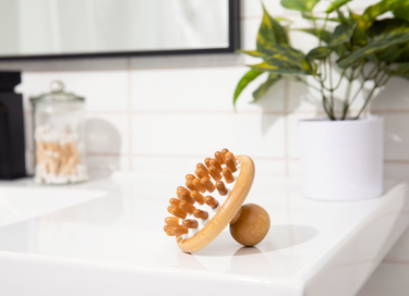 Bamboo Stimulating Scalp Massager | Christmas Bestseller - Scalp Exfoliator