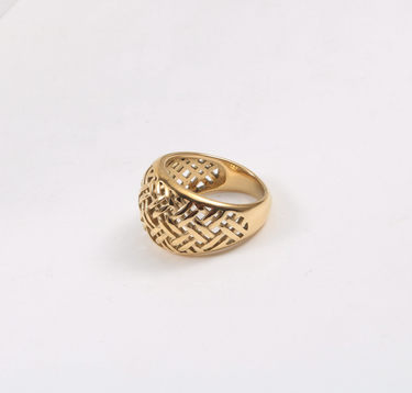 Apolline - Interwoven Mesh Dome Ring